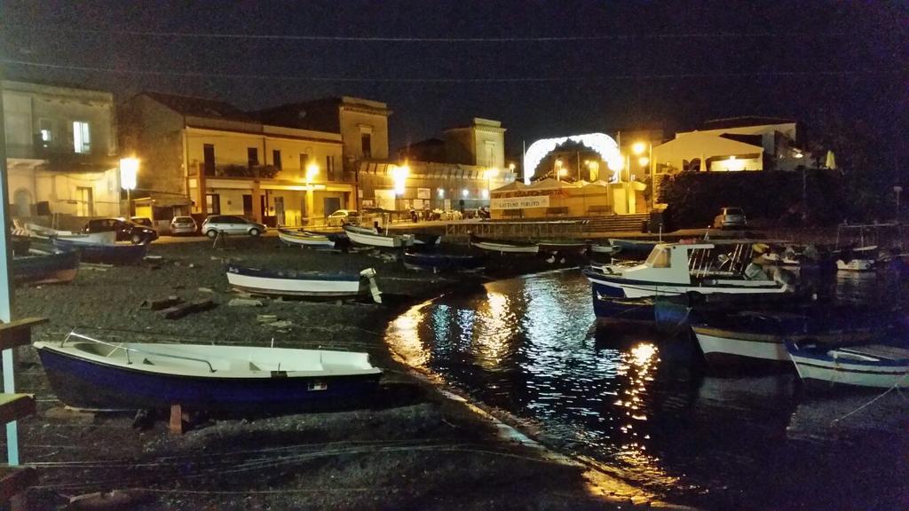 فيلا La Barca Di Pozzillo أتشيريالي المظهر الخارجي الصورة